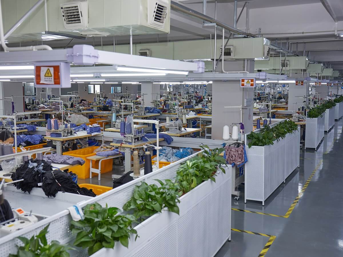 men's underwear sewing line at Pashiongarment underwear factory